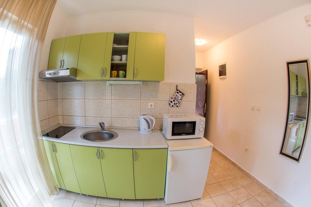 Villa Nadezda Petrovac Екстериор снимка