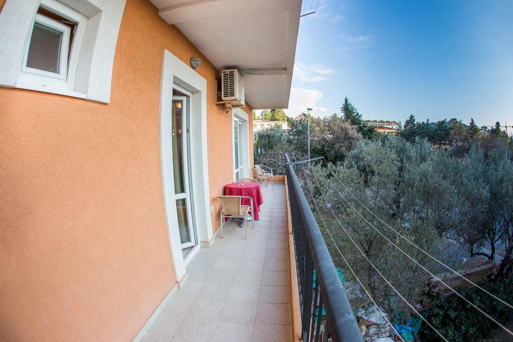 Villa Nadezda Petrovac Екстериор снимка